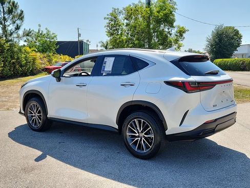 Used 2024 Lexus NX 250 FWD w/ Towing Package (2000 Lbs) image 3