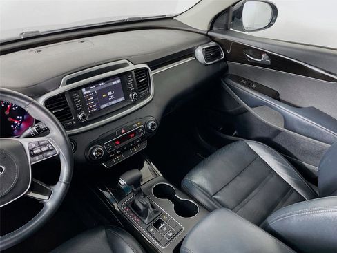 Used 2020 Kia Sorento EX image 26