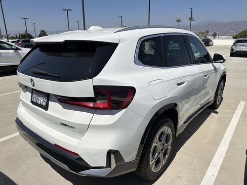 Used 2025 BMW X1 xDrive28i AWD/4WD image 11