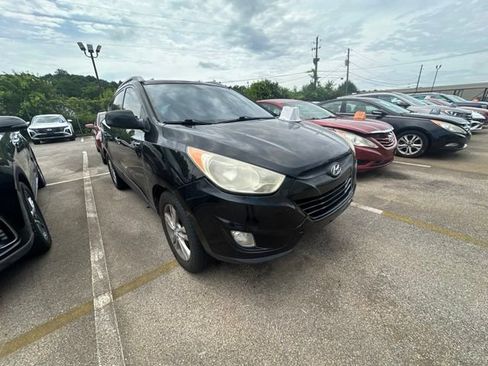 Used 2013 Hyundai Tucson FWD image 1