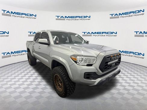 Used 2021 Toyota Tacoma SR5 RWD image 7