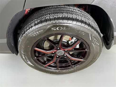 Certified 2025 Hyundai Kona SE image 33