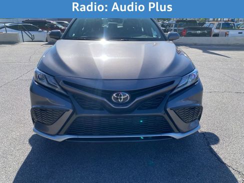 Used 2023 Toyota Camry XSE FWD image 3