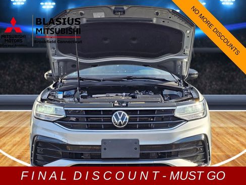 Used 2022 Volkswagen Tiguan SE R-Line image 30