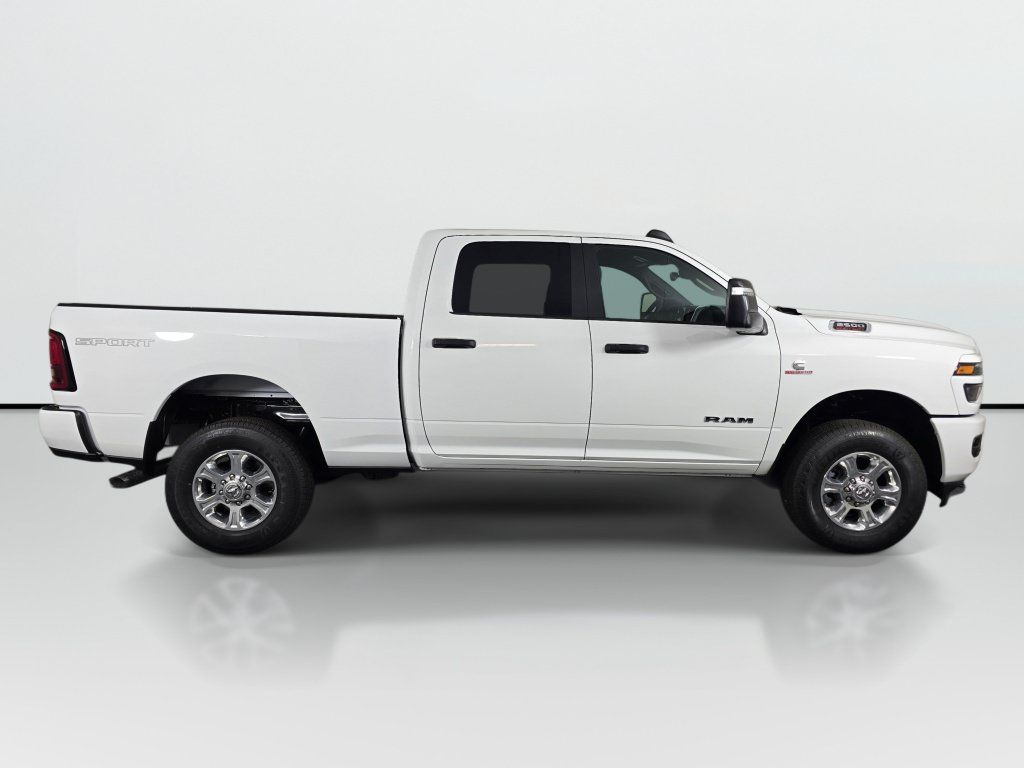 New 2026 RAM 2500 Big Horn AWD/4WD image 3