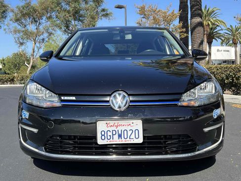 Used 2018 Volkswagen e-Golf SE w/ DC Fast Charging Package image 79