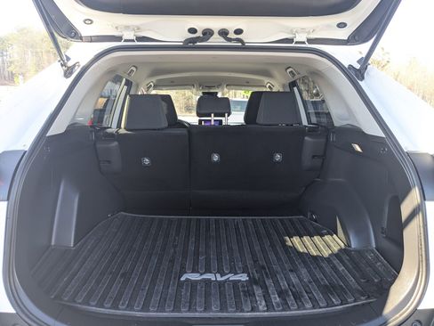 Used 2025 Toyota RAV4 LE image 22