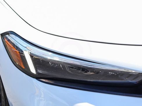 Used 2025 Honda Civic Sport image 7