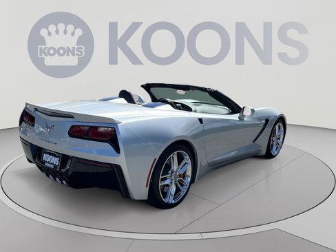 Used 2017 Chevrolet Corvette Stingray Convertible RWD image 7