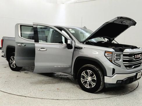 Used 2024 GMC Sierra 1500 SLT image 9