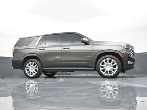 Used 2021 Chevrolet Tahoe High Country w/ Premium Package image 46