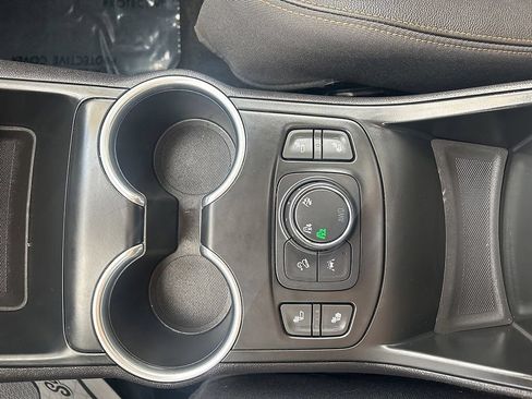 Certified 2020 GMC Terrain SLT w/ Preferred Package AWD/4WD image 42