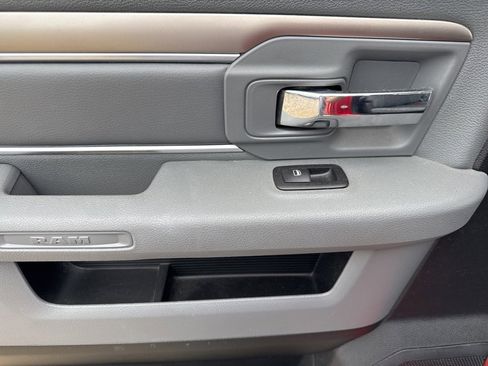 Used 2015 RAM 1500 Big Horn w/ Remote Start & Security Group image 20