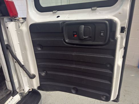Used 2020 GMC Savana 2500 w/ Driver Convenience Package image 25