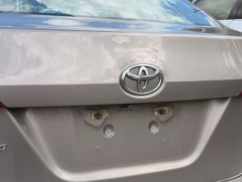 Used 2015 Toyota Corolla LE FWD image 11