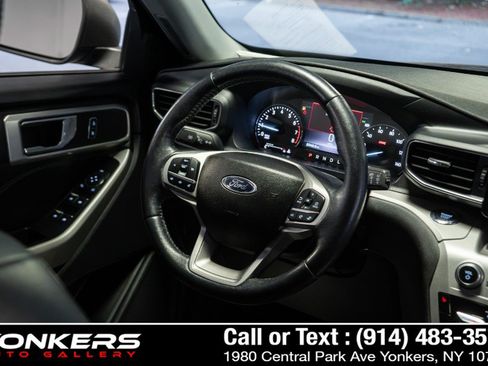 Used 2022 Ford Explorer XLT w/ Equipment Group 202A AWD/4WD image 50
