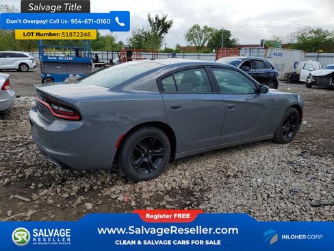 Used 2019 Dodge Charger SXT w/ Leather Interior Group RWD image 4