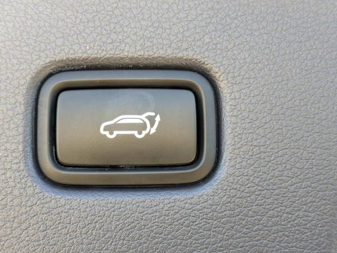 Certified 2025 Hyundai Palisade Calligraphy FWD image 11