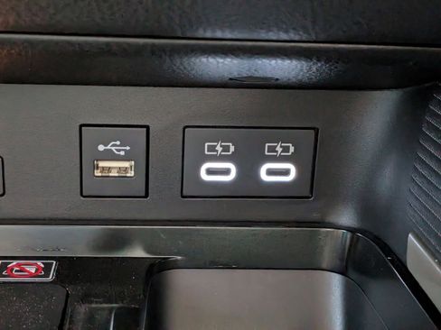 Certified 2025 Toyota Camry SE image 23