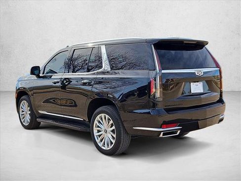 Used 2022 Cadillac Escalade Luxury w/ LPO, Floor Liner Package image 8