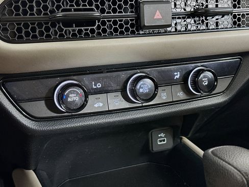Used 2023 Honda HR-V LX image 23