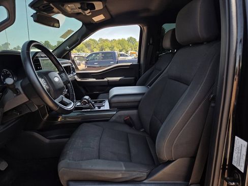 Used 2022 Ford F150 XLT w/ Equipment Group 302A High AWD/4WD image 16