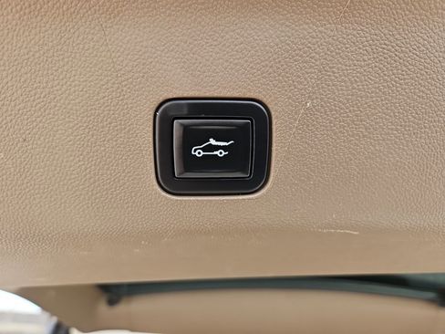 Used 2022 GMC Yukon Denali image 17