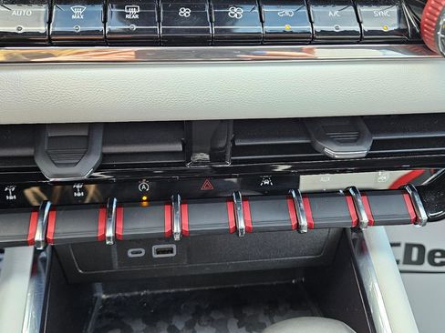 Used 2023 GMC Canyon AT4X image 13