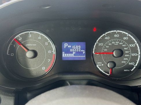 Used 2019 Subaru Crosstrek 2.0i Premium w/ Moonroof Package image 13