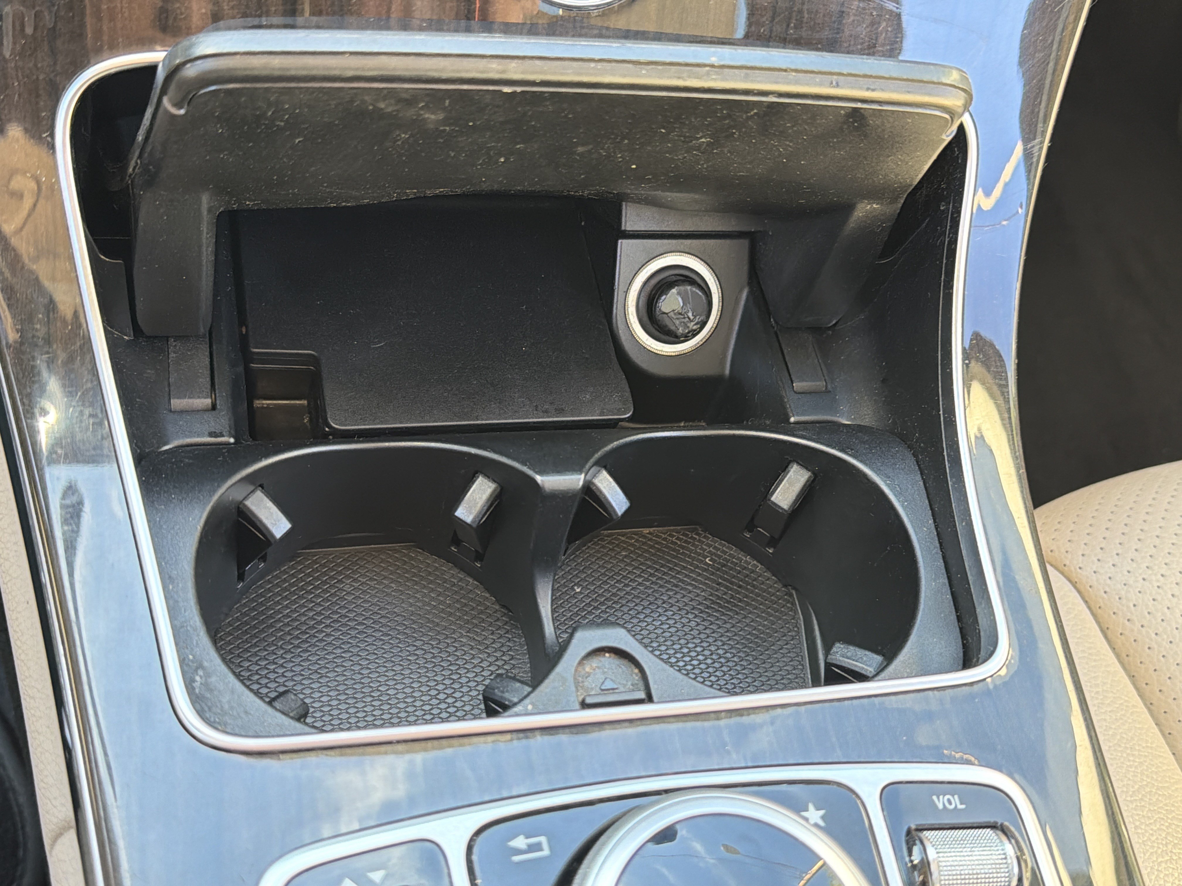 Used 2017 Mercedes-Benz C 300 4MATIC Sedan image 26
