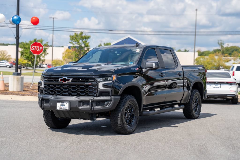 Used 2024 Chevrolet Silverado 1500 ZR2 w/ ZR2 Bison Edition AWD/4WD image 3