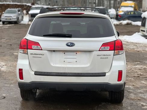 Used 2011 Subaru Outback 2.5i Premium AWD/4WD image 5
