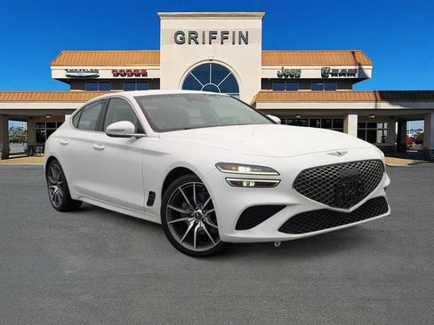 Used 2023 Genesis G70 2.0T RWD image 2