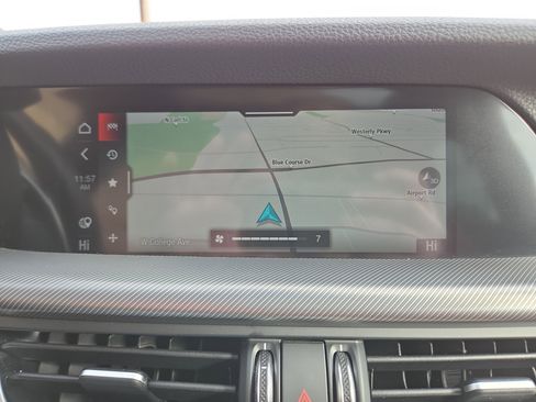 Used 2022 Alfa Romeo Stelvio Veloce image 27