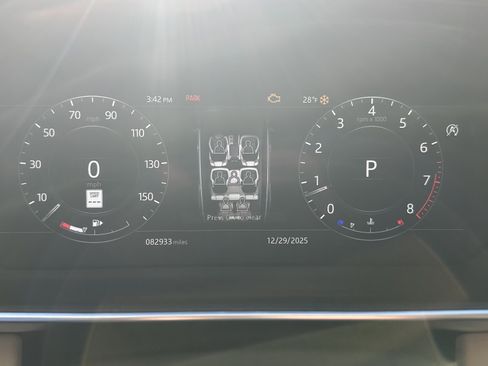 Used 2018 Land Rover Range Rover Sport HSE Dynamic image 21