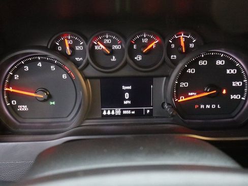 Used 2025 Chevrolet Silverado 2500 Custom w/ Custom Value Package AWD/4WD image 12