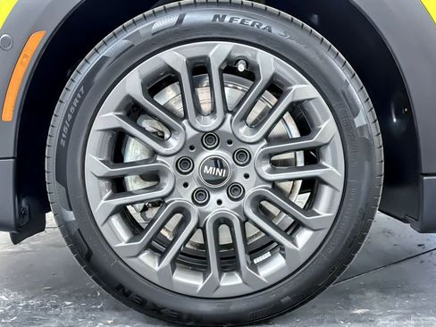 Certified 2025 MINI Cooper S image 26