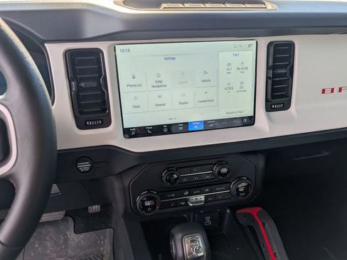 New 2025 Ford Bronco Heritage Edition AWD/4WD image 30