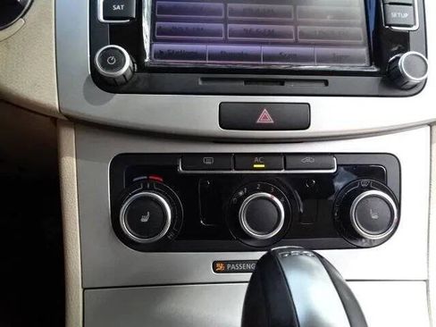 Used 2012 Volkswagen CC R-Line image 29