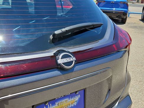 Used 2023 Nissan Kicks S FWD image 11