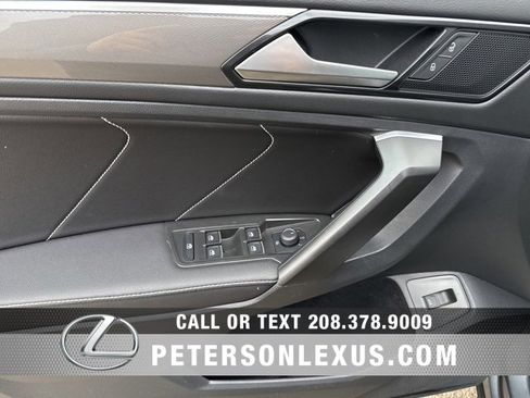 Used 2022 Volkswagen Tiguan SE R-Line image 22