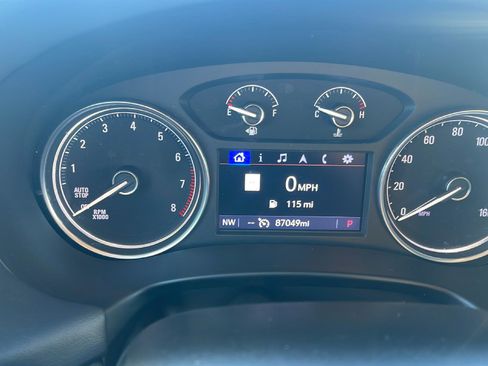 Used 2020 Buick Enclave Premium w/ Sun and Sites Package image 12