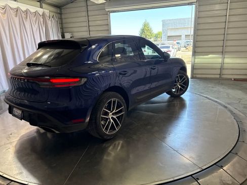 Used 2024 Porsche Macan AWD/4WD image 4