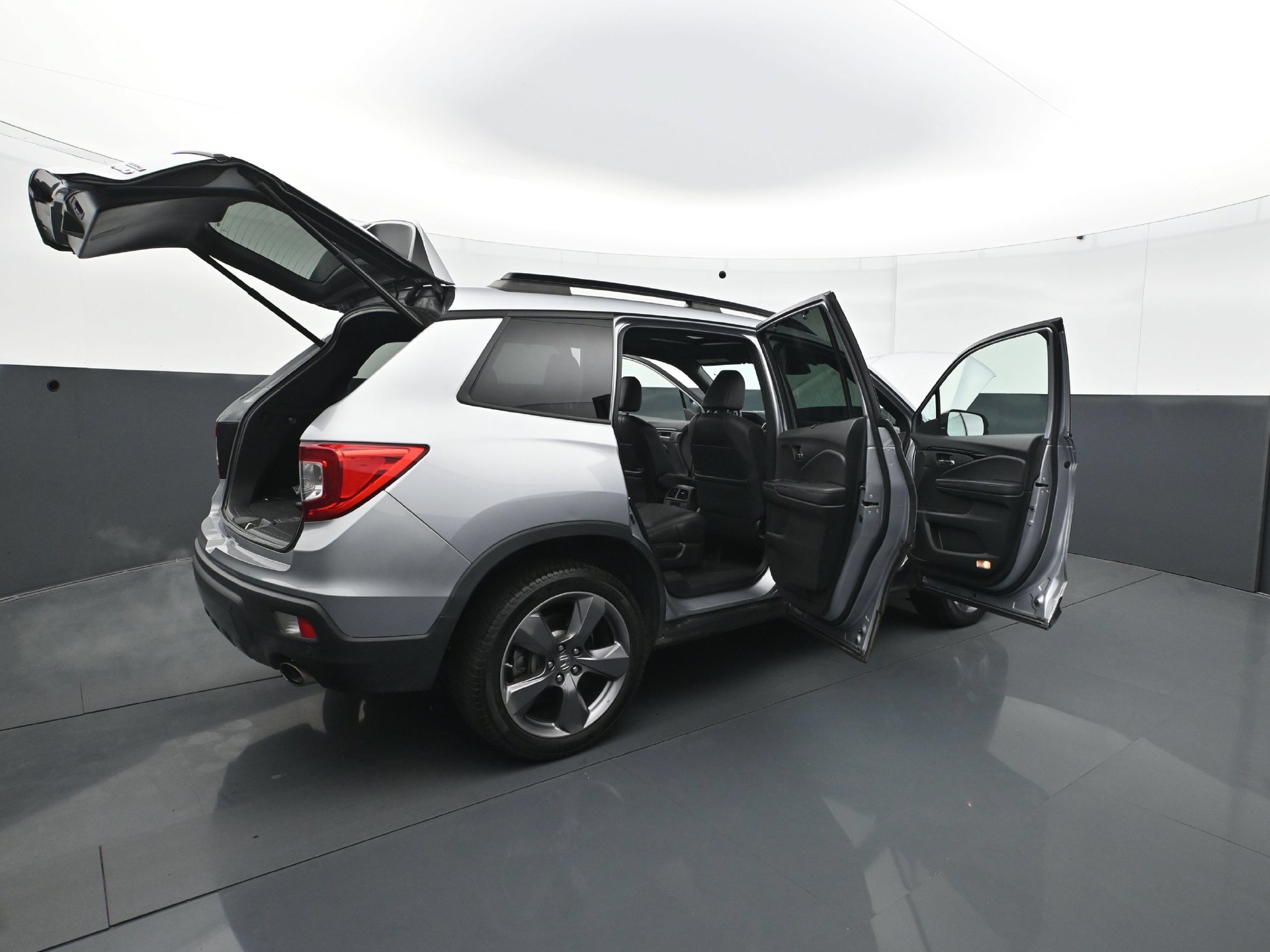 Used 2020 Honda Passport Touring image 34