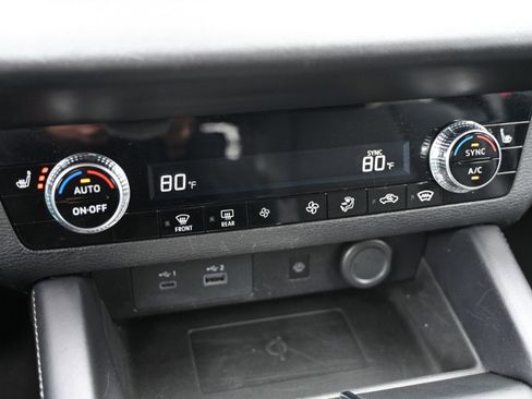 Used 2024 Mitsubishi Outlander SE Black Edition image 26