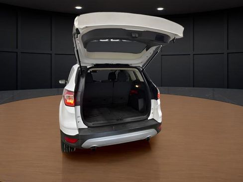 Used 2017 Ford Escape SE image 7