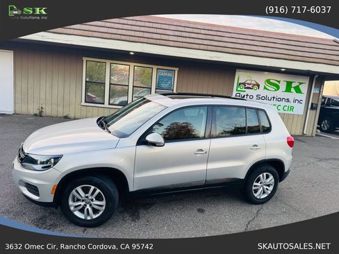 Used 2013 Volkswagen Tiguan S image 11
