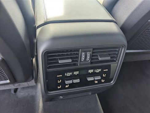 Used 2026 Porsche Cayenne GTS AWD/4WD image 18