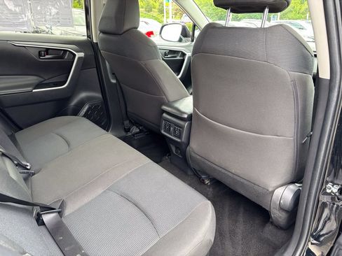 Used 2024 Toyota RAV4 LE AWD/4WD image 39