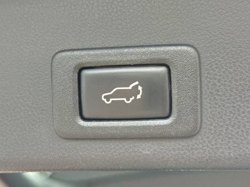 Used 2019 Subaru Ascent Premium w/ Popular Package #3 AWD/4WD image 30